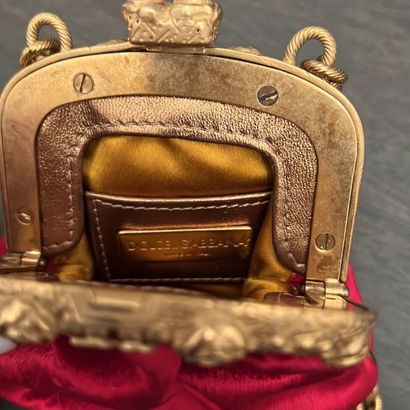 Dolce and Gabbana vintage coin bag. Authentic with original chain. - Picture 5 of 14